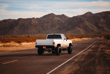 Load image into Gallery viewer, Rough Country Lift Kit Chevy C10/K10 4WD (80-91) 6&quot; Lift w/ Leaf Springs Alternate Image