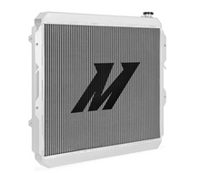 Load image into Gallery viewer, Mishimoto three-row aluminum radiator for 00-06 Toyota Tundra 4.7L V8 automatic MMRAD-TUN-00V2 Alternate Image