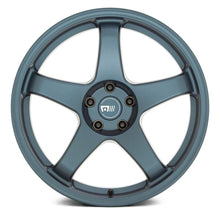 Load image into Gallery viewer, Motegi Racing MR151 CS5 Wheels (18x8.5 5x100 +30) Hyper Silver / Gunmetal / Satin Black / Satin Metallic Blue - Hyper Silver Alternate Image