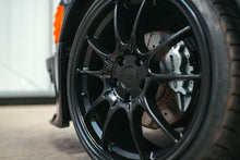 Load image into Gallery viewer, Motegi Racing MR152 SS5 Wheels (18x9.5 5x114.3 +40) Hyper Silver / Gunmetal / Satin Black - Hyper Silver Alternate Image