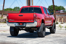 Load image into Gallery viewer, Rough Country Lift Kit Toyota Tacoma 4WD (2005-2022) [3.5&quot; Lift Kit] w/ or w/o Leaf Springs Alternate Image