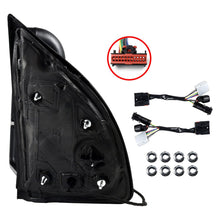 Load image into Gallery viewer, Spec-D Towing Mirrors F250 F350 F450 F550 Super Duty (99-16) Manual Adjustable &amp; Extendable w/ Amber or Smoke LED Lights - Amber Signal Light Alternate Image