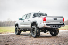 Load image into Gallery viewer, Rough Country Lift Kit Toyota Tacoma 2WD/4WD (2016-2022) 4&quot; Lift Kit Alternate Image