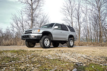 Load image into Gallery viewer, Rough Country Lift Kit Toyota 4Runner 2WD/4WD (1996-2002) 3&quot; Lift Kit Alternate Image